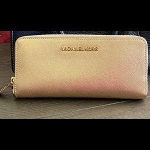 Gold Michael Kors Saffiano Leather Continental Wallet